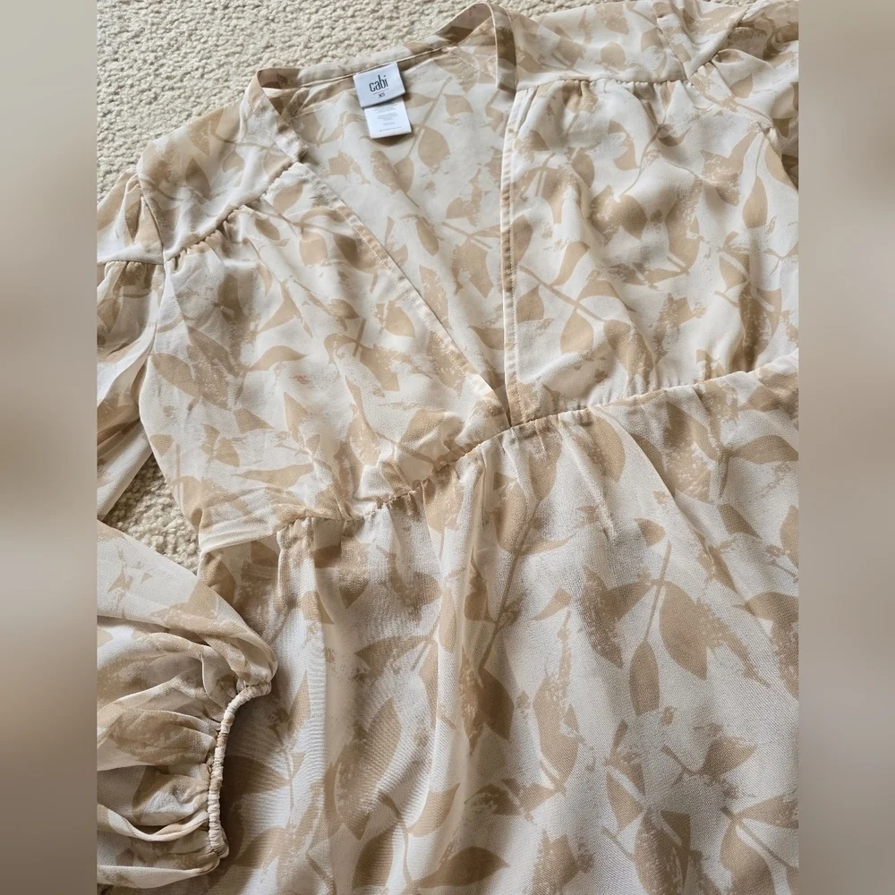 Cabi Couplet Beige & White Floral Puff Sleeve Blouse Top Size XS Small - Picture 4 of 8